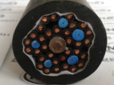 ��ȼ䓎��z�bӋ��C��|ZR-DJYVP22-1621.5